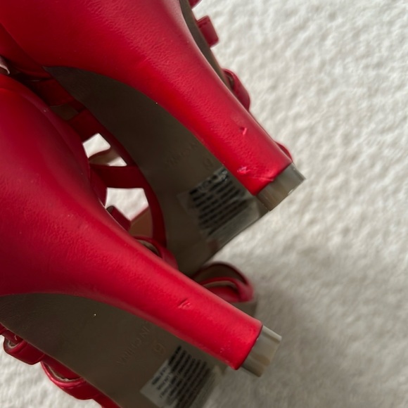 Red strappy heels size 6 - Picture 4 of 5
